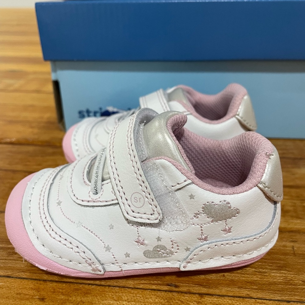 BRAND NEW Striderite shoes